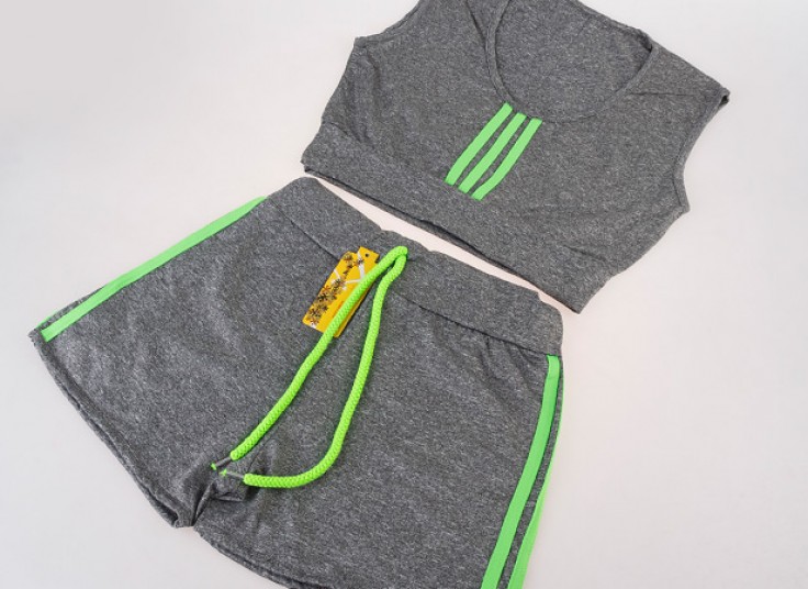 تاپ و شورتک زنانه طرح Adidas