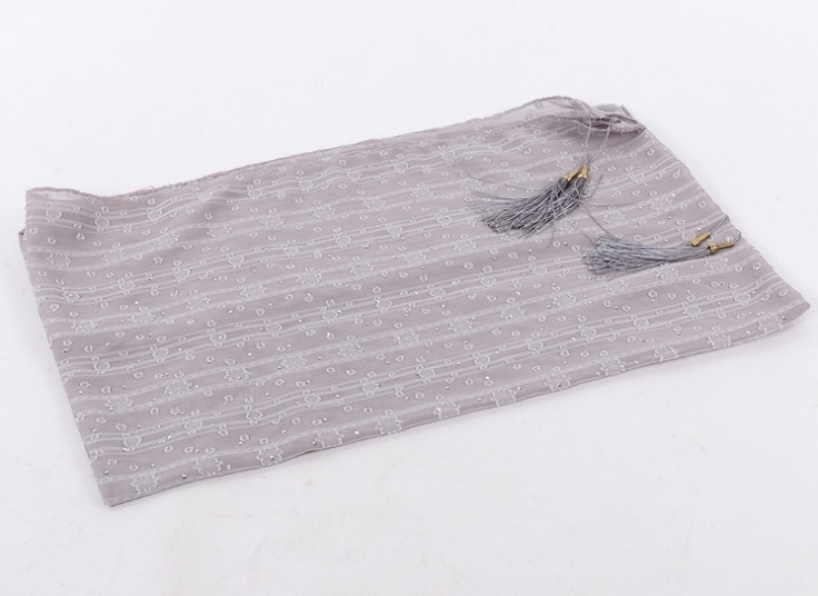 شال نگین‌دار لمه