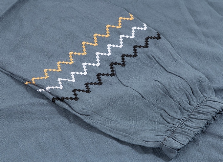 مانتو نخی یقه گلدوزی