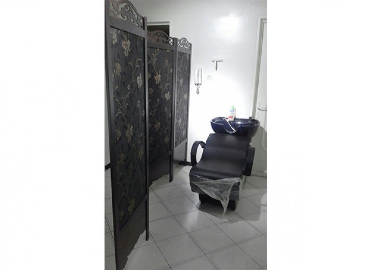 سالن زیبایی ماه پیشونی