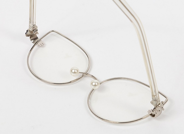 عینک فانتزی زنانه