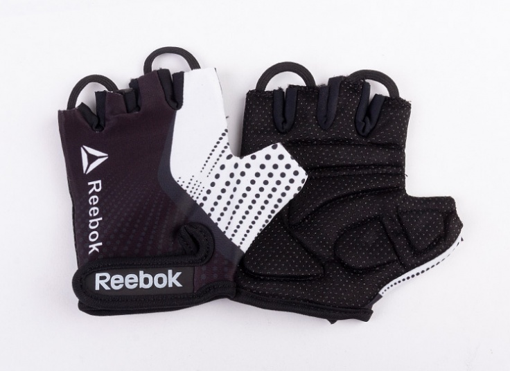 دستکش ورزشی