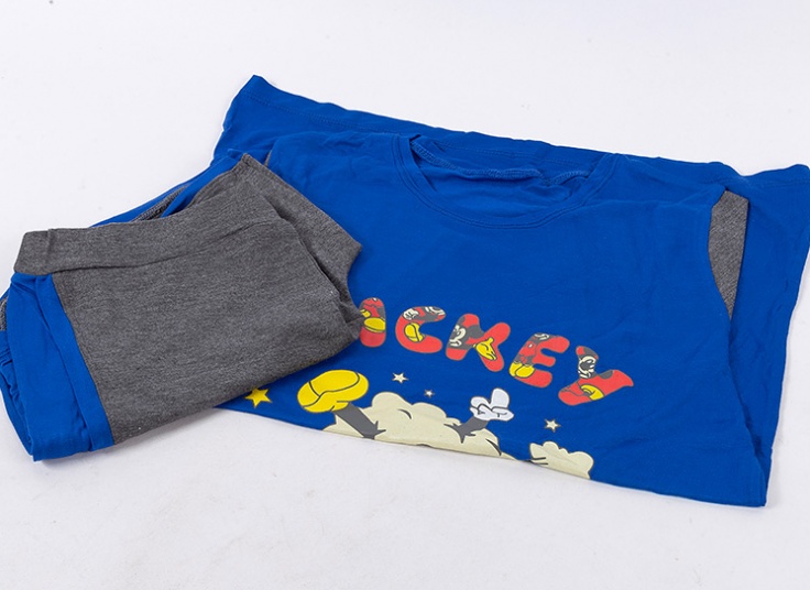 ست تیشرت شلوارک طرح‌دار