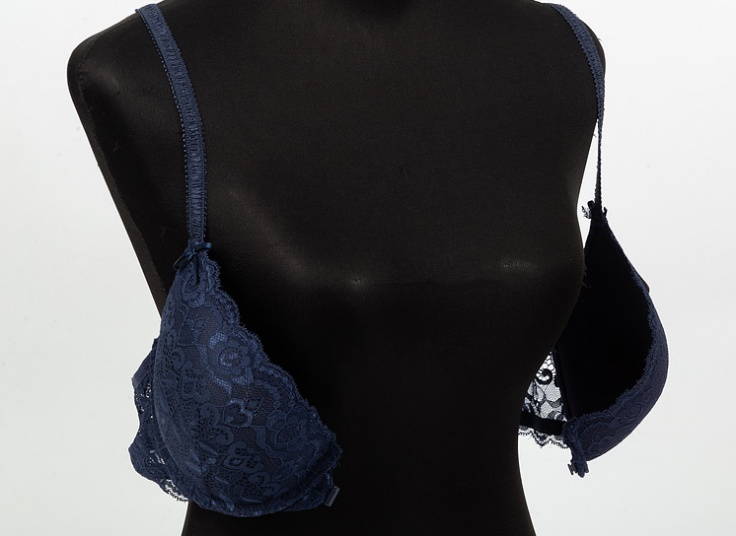 ست لباس زیر زنانه