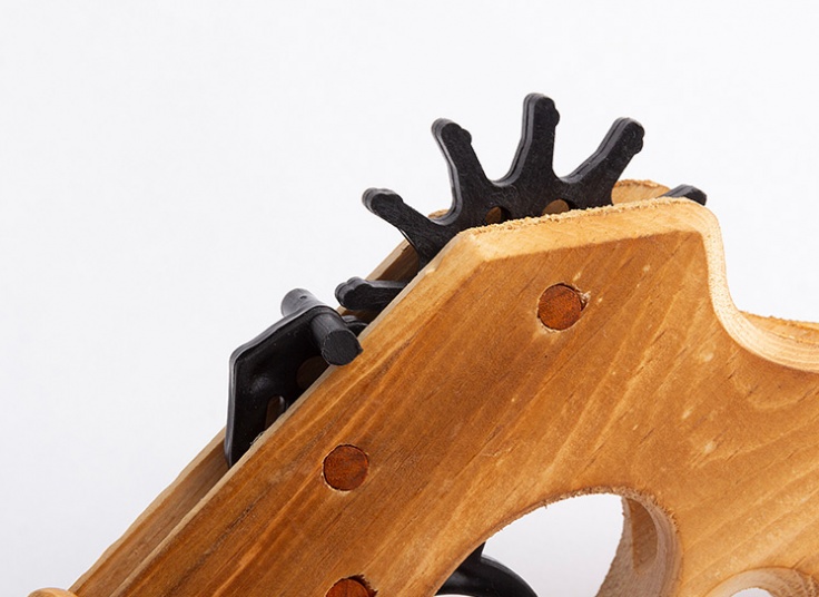 اسباب بازی تفنگ چوبی