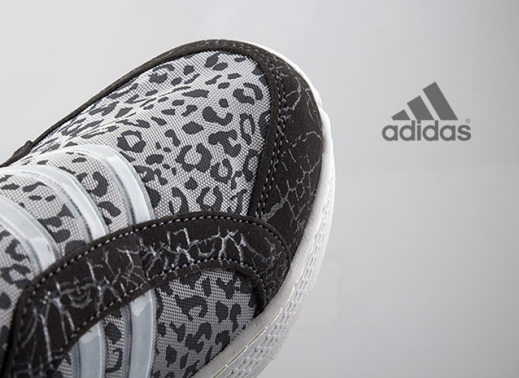 کفش ورزشی زنانه Adidas