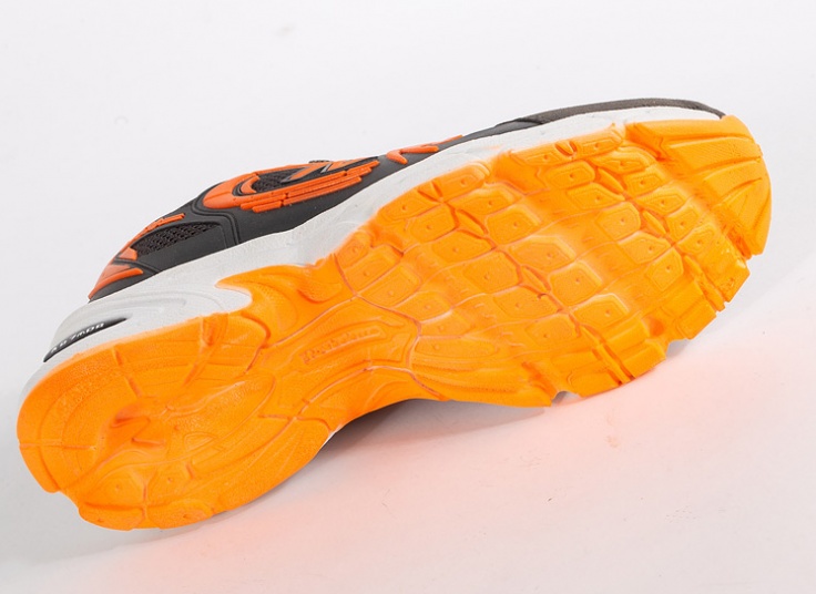 کتانی مردانه طرح New Balance