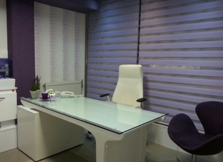 اپیلاسیون سالن زیبایی پیونی