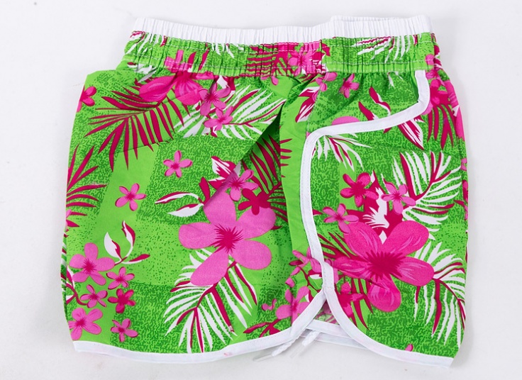 شلوارک زنانه طرح هاوایی