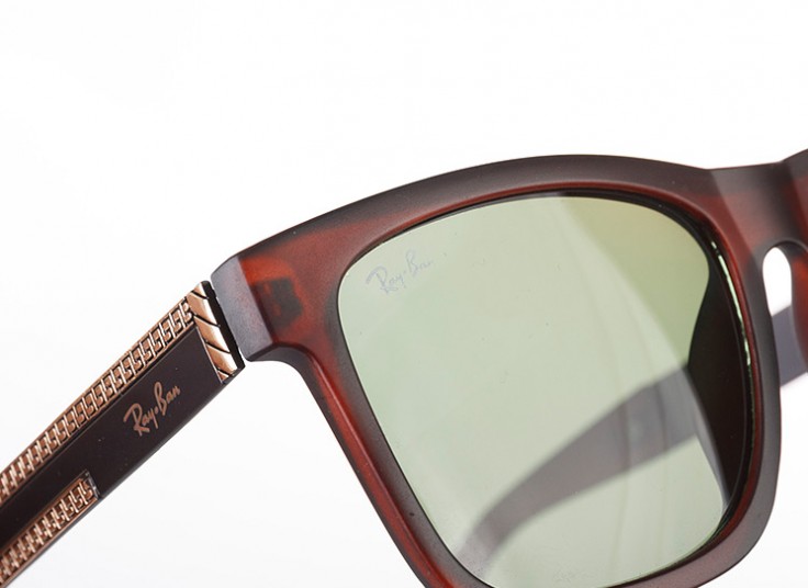 عینک آفتابی طرح RayBan