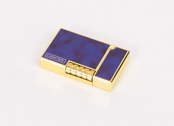 فندک اتمی بغل زن 