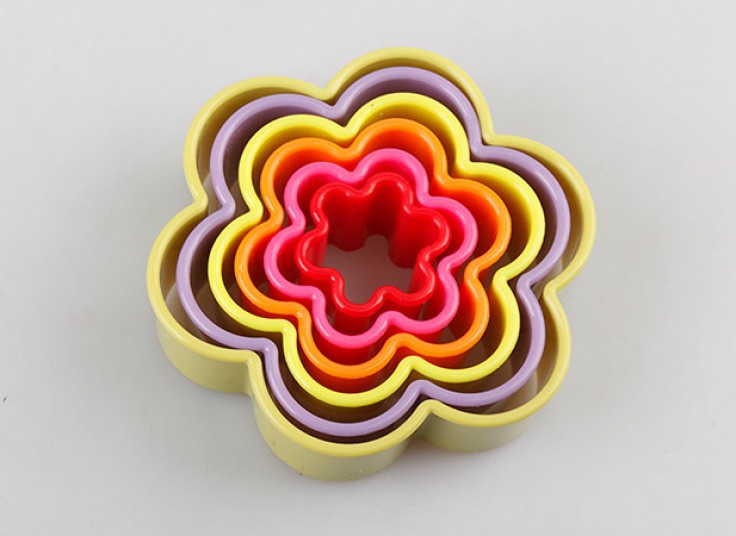 قالب شیرینی و غذا