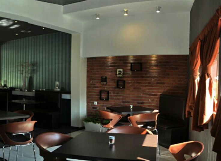 صبحانه کافه رستوران پل