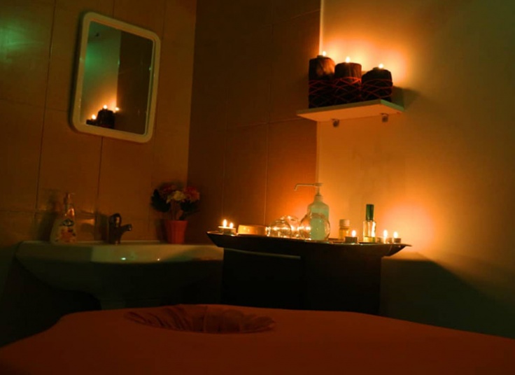 ماساژ ریلکسی آقایان در مرکز ماساژ سماع