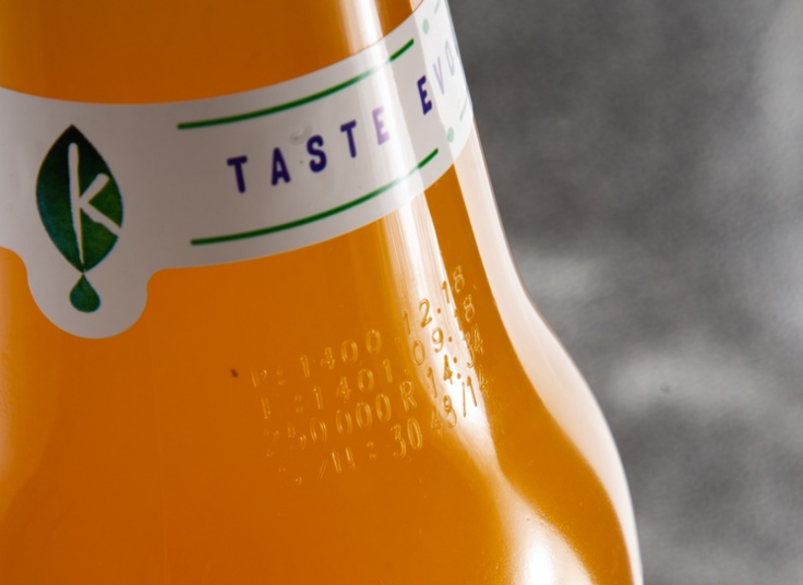 نوشیدنی میوه ای بدون گاز Kariz