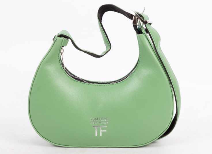 کیف هلالی زنانه TOM FORD