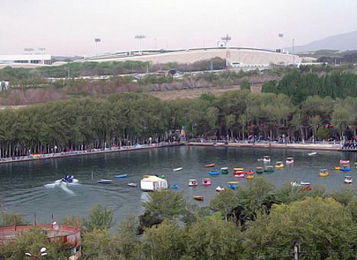 قایقرانی دریاچه بوستان رازی