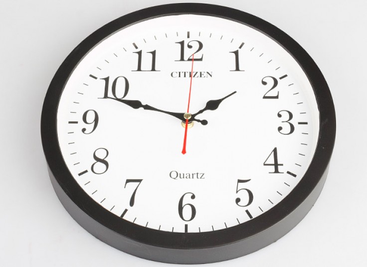 ساعت دیواری آرام گرد CITIZEN