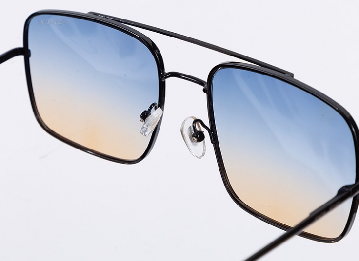 عینک آفتابی مردانه طرح Police مدل 7032