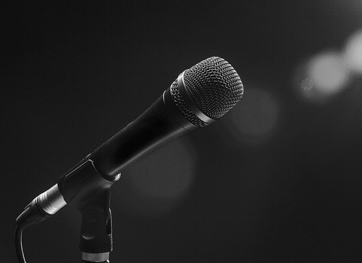 تست صدا خوانندگی یا گویندگی در موسسه سپند هنر