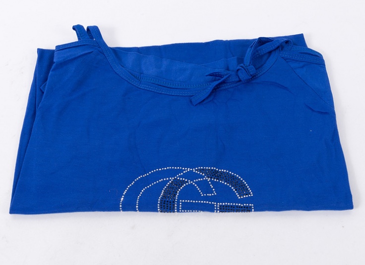 بلوز یقه گره ای طرح Gucci