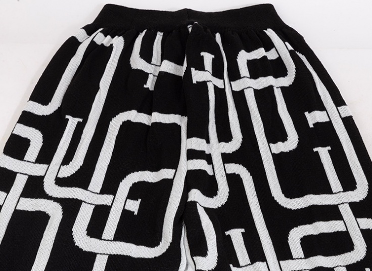 شلوار بافت طرحدار زنانه