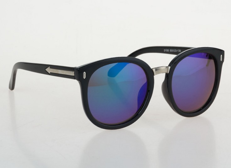 عینک آفتابی طرح Tailoring