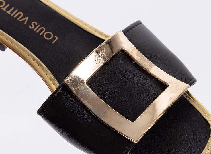 صندل زنانه طرح LV