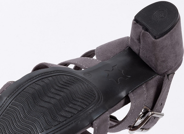 صندل پاشنه دار زنانه