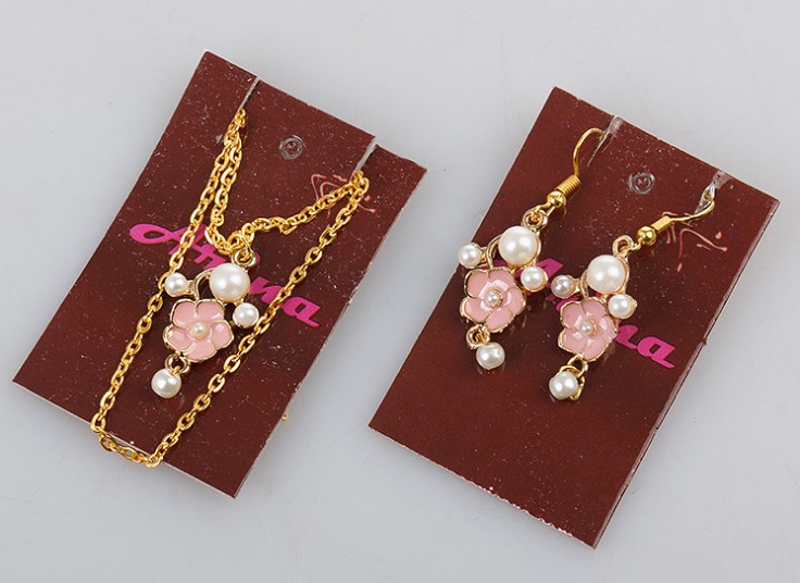 نیم ست زیورآلات ATLINA