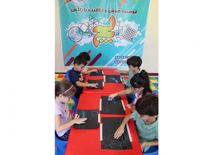 نقاشی خلاق در موسسه هوش و خلاقیت