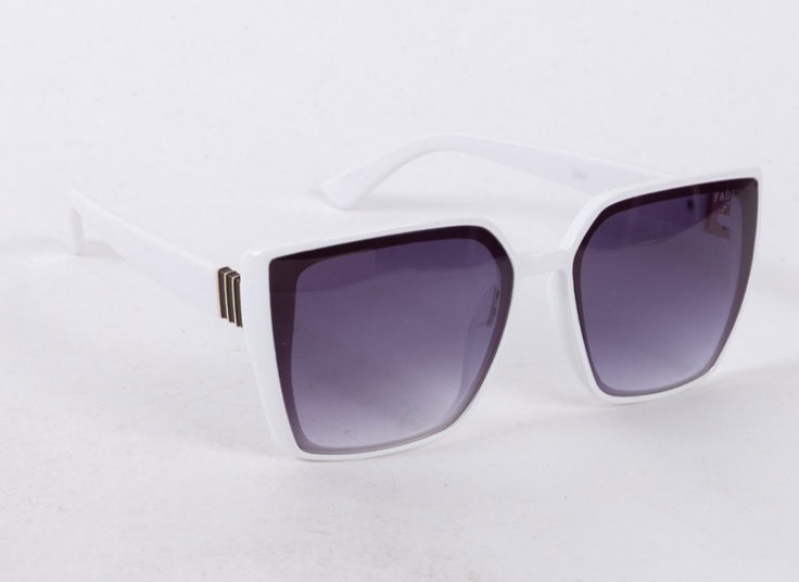 عینک آفتابی زنانه Fadeinr مدل 3363