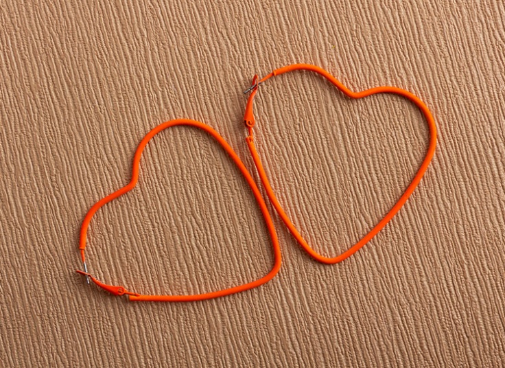 انواع گوشواره نئونی