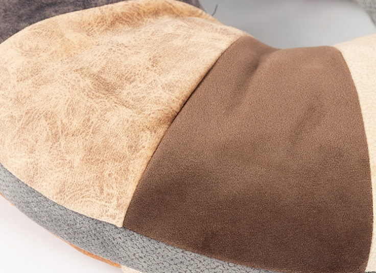 زیر نشیمنی مخملی