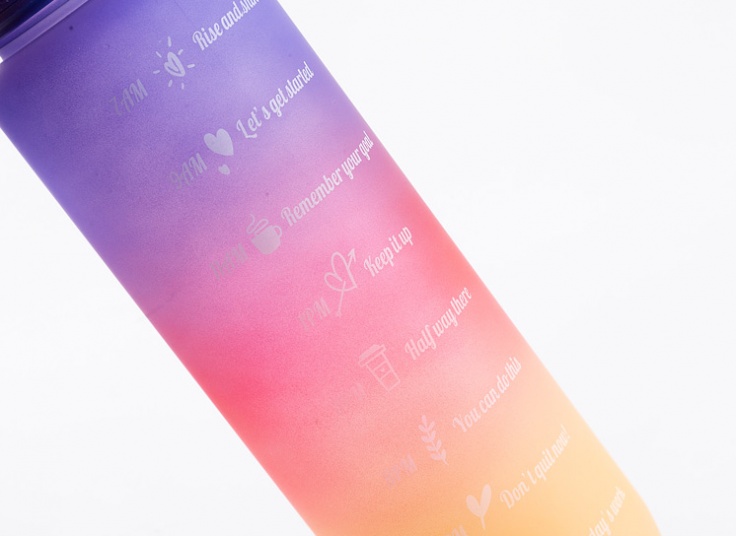 قمقمه ورزشی سه رنگ