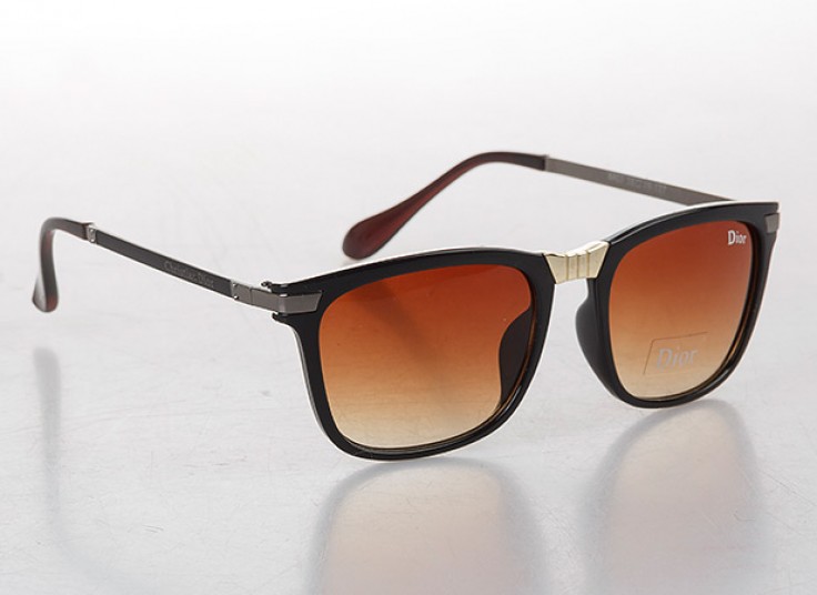 عینک آفتابی طرح Tom Ford