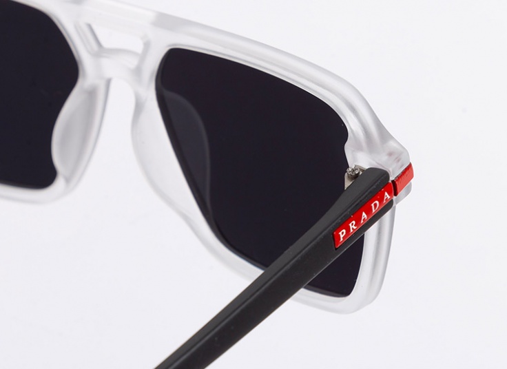 عینک پلاریزه Prada مدل WY2716