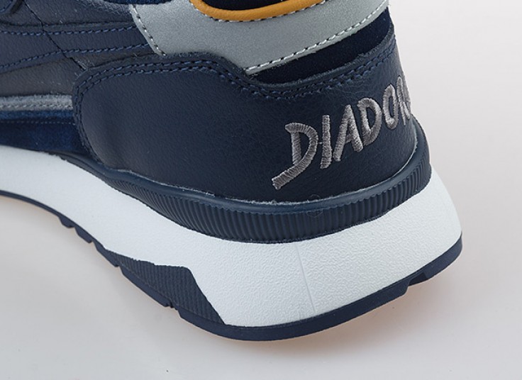 کفش ورزشی Diadora