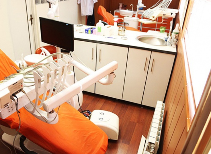 مطب دندانپزشکی دکتر پیشوا