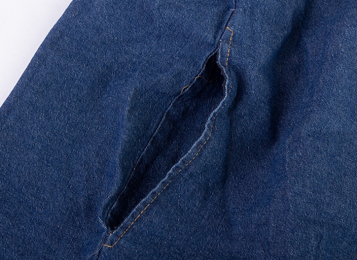 مانتو جین Bershka