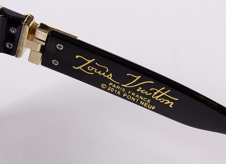 عینک آفتابی طرح Louis vuitton