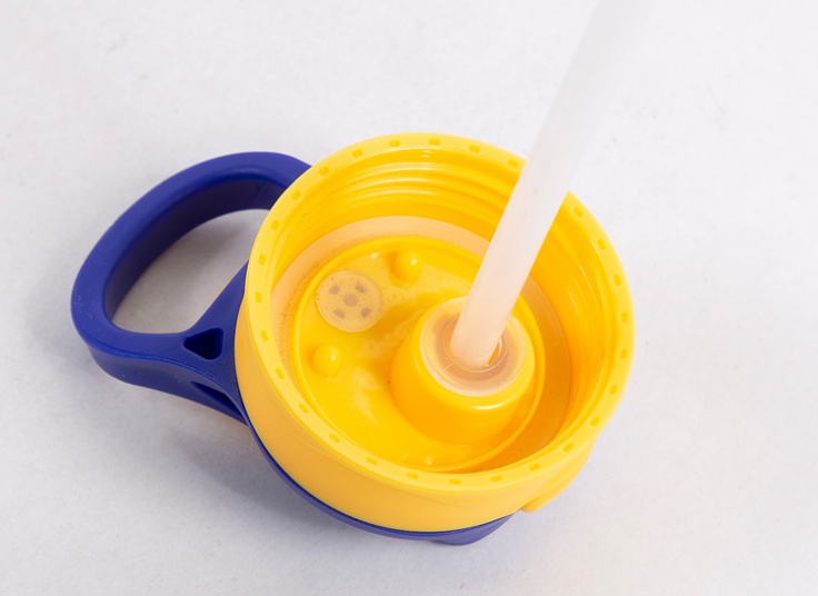 فلاسک نی‌دار کودک