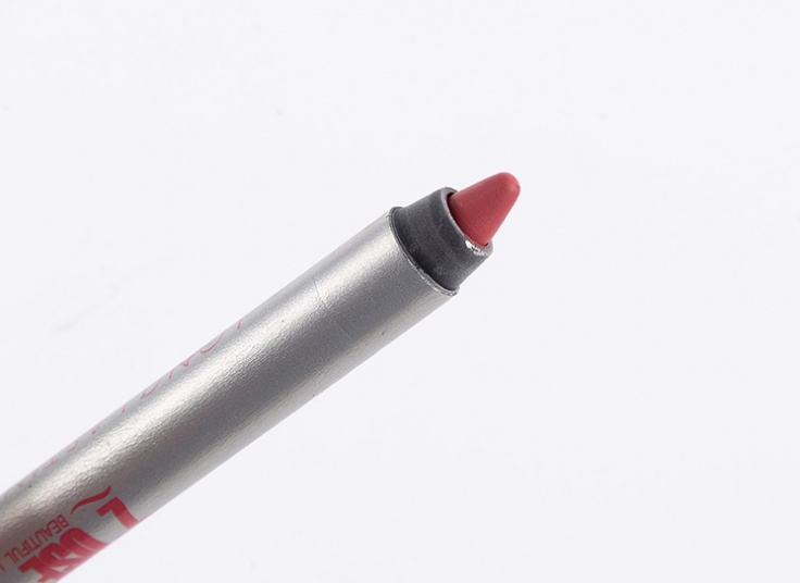 رژلب مدادی Z use