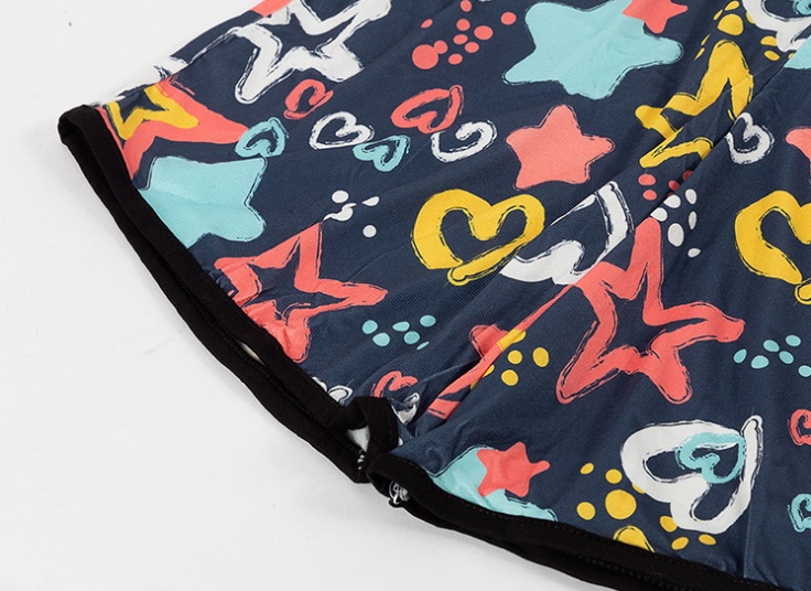 ست تاپ و شورتک طرحدار زنانه