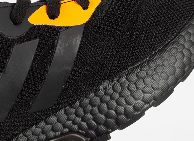 کفش ورزشی مردانه adidas