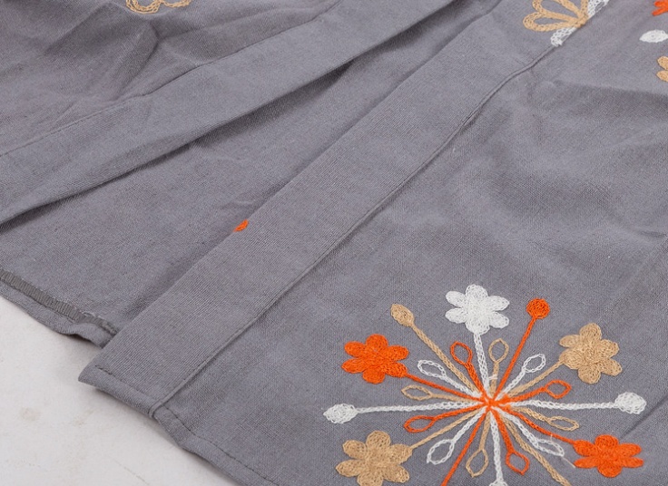 مانتو جلو باز خامه‌دوزی