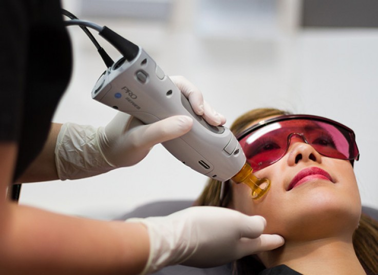 لیزر الکساندرایت در درمانگاه پاک