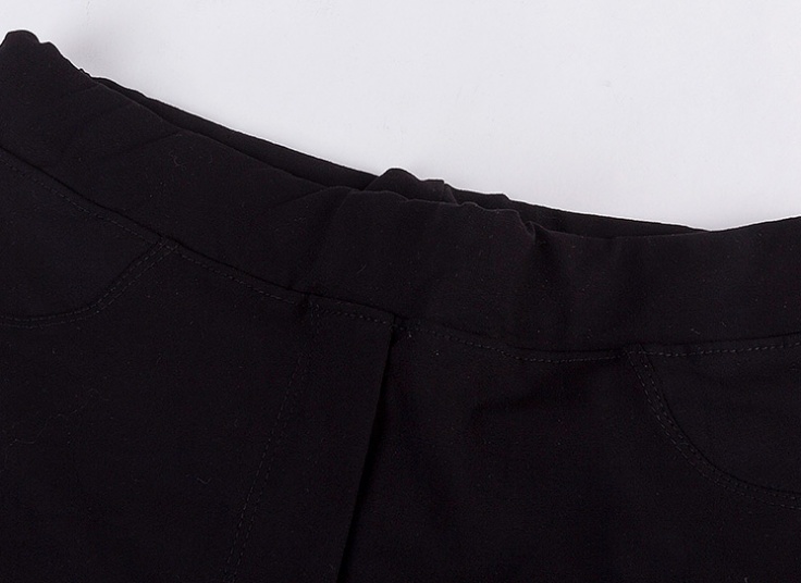 شلوار تیکه دوزی شده