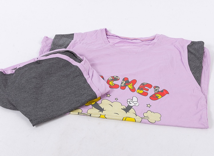 ست تیشرت شلوارک طرح‌دار