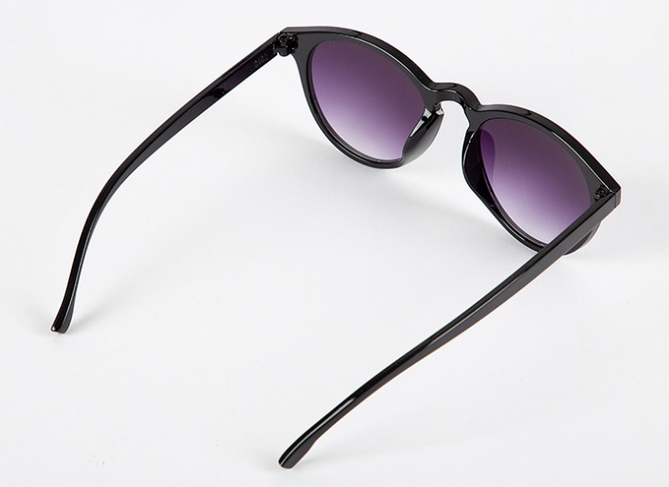 عینک آفتابی زنانه Matrixx